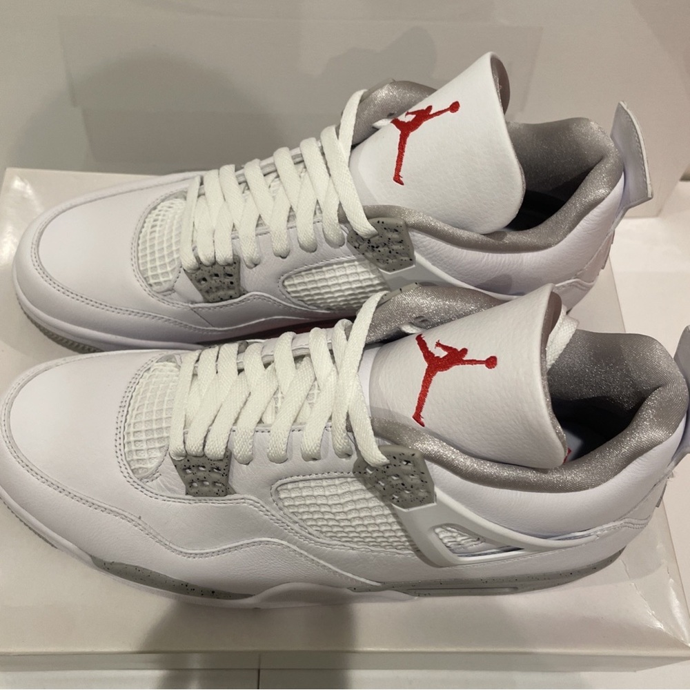 Jordan 4 Retro White Oreo (2021) *LIGHTLY WORN* - Picture 1 of 7